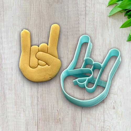 Emporte pièce main signe rock pour la réalisaton de biscuit sablé, patisserie, pate à sucre -Décoration gateau-Fait maison- ELACE