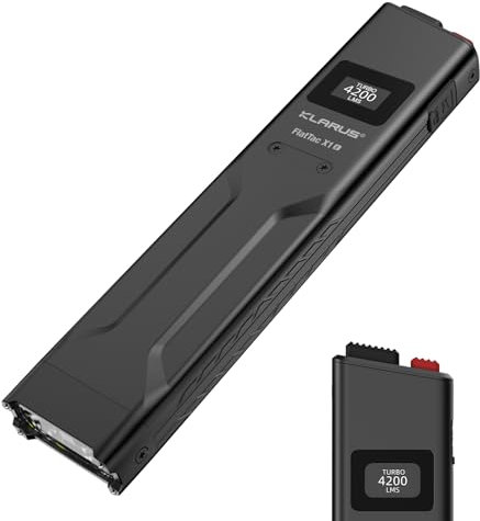 klarus FlatTac X1 Linterna táctica 4200 lúmenes EDC, delgada USB-C recargable, IPX6 impermeable con pantalla OLED, interruptor dual táctico, clip de bolsillo, diseño plano compacto para exteriores y