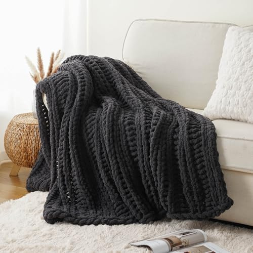 Battilo Dunkelgraue Grobstrick-Überwurfdecke, handgefertigt, Zopfmuster, Häkeldecke, Überwurf, weicher dicker Chenille-Überwurf für Couch, Bett, Sofa, 127 x 152,4 cm