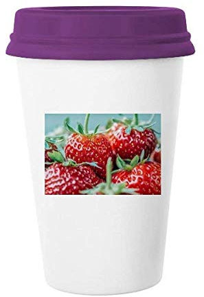 Tasse à café en céramique avec photo de fraises fraîches