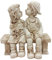 Junge und Mädchen auf Einer Bank, Steinfigur Gartenstatuen Gartendeko Gartenfiguren Figuren Statuen Draußen Dekoration Deko Garten Figuren Statue Tiere Ornament Gartenfigur (Grey)