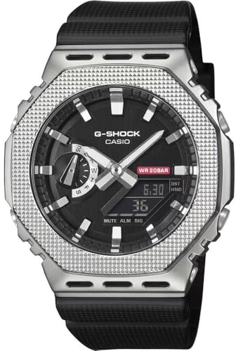 Casio G-Shock GM-2100M-1AER sportliche Herrenuhr aus Stahl und Gummi, schwarz