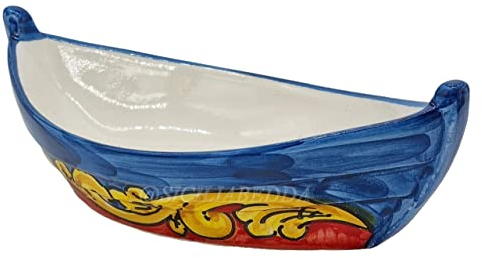 Sicilia Bedda - BARCA IN CERAMICA SICILIANA - Prodotto Artigianale dipinto a Mano - Lunghezza 19 Cm (Maioliche Blu e Rosso)