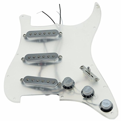 KAISH Loaded Strat SSS Schlagbrett vorverdrahtet ST Strat Pickguard mit Keramik-Tonabnehmern für Fender transparent mit Chromabdeckungen und Knäufen