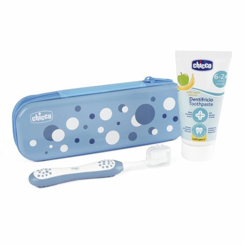 Chicco Set de Cepillo de Dientes y Pasta Dental para Bebés, Con Estuche Práctico, Pasta Dental Sabor Manzana y Plátano, Para Primeros Dientes de Leche, Set de Viaje, 6-36 M, Azul