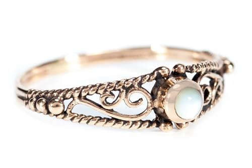Windalf Zarter Mittelalter Ring NAIRNE 5 mm Perlmutt mit Ornamentik Bronze (Bronze, 58 (18.5))