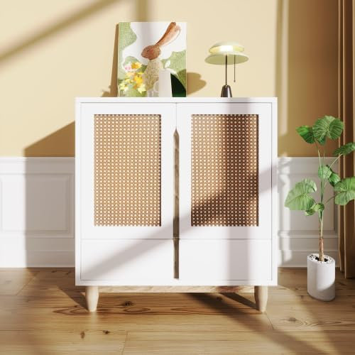 MSMOK Wohnzimmerschränke und Sideboards mit Beine aus Massivholz Türen aus Rattanimitat.