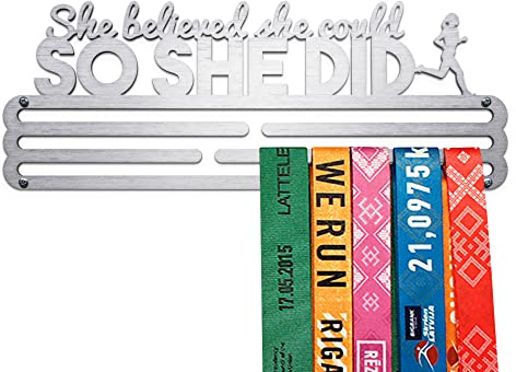 United Medals She Believed She Could So She Did Medaillenhalter Running Laufen für 30 Medaillen Aufbewahrung - Läufer Geschenk Marathon - Medal Holder Hanger Display Rack - gebürsteter Edelstahl