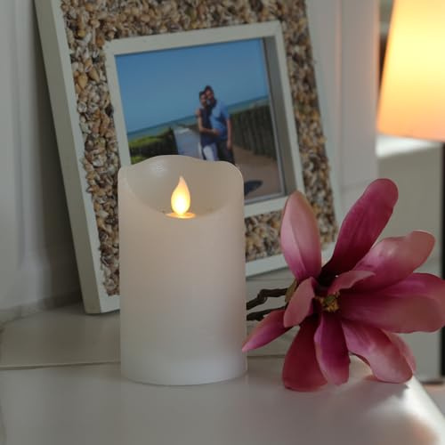 MARELIDA LED Kerze TWINKLE Echtwachs mit mechanisch bewegter Flamme Stumpenkreze Timer - weiß (H: 12,5cm D: 7,5cm)