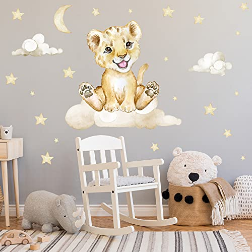 WANDKIND Löwe auf der Wolke V273 | handgezeichnet | AUFKLEBER Babyzimmer | Wandsticker Kinderzimmer mit Sternen Babylöwe Baby Safari (100 x 100 cm)