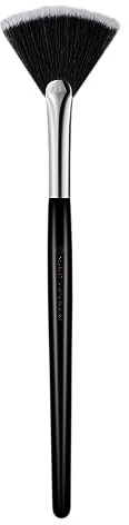 STUDIO17 Small Fan Brush | Professional Makeup Brush with Premium Synthetic Bristles | Flawless Korean Makeup Brush Designed by Artists.
