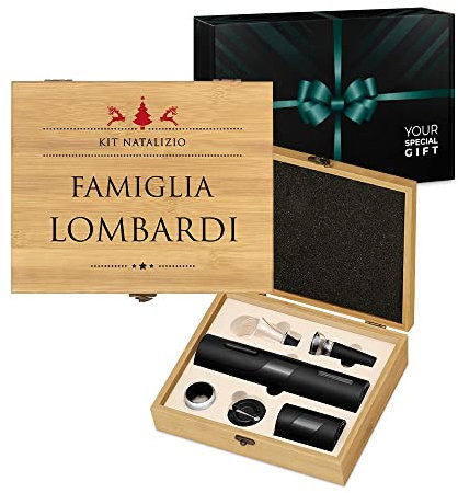 Maverton Stappa Bottiglie Elettrico - Set Accessori Vino + Cavatappi Birra - da 6 Pezzi - Personalizzato a Stampa - Scatola in Legno di bambù - 27x22x7 cm - per Le Coppie - Natale