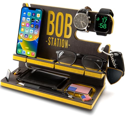 Greta Oto Station de Charge en Bois pour Téléphone, Tablette, Gadgets, Clés, Support Rangement Bureau, Table de Nuit, Organisateur de Bureau Personnalisé, Cadeaux Hommes (Jaune)