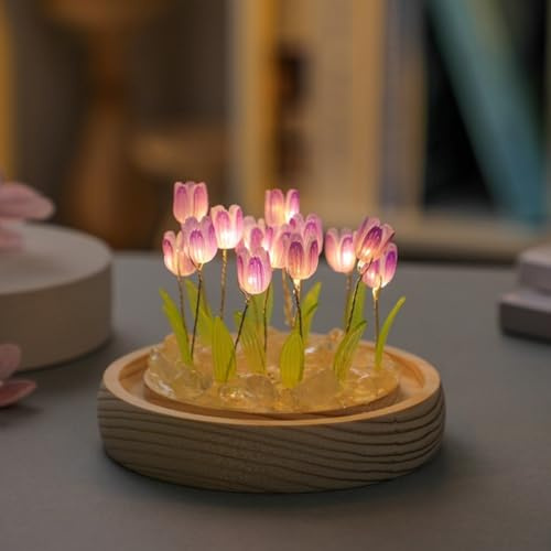 Floweringbeter Romantisches Tulpennachtlicht mit Glasblume und Holzsockel, für Ambientebeleuchtung und stilvollen Akzent in Schlafzimmer oder Schreibtisch (9 lila)