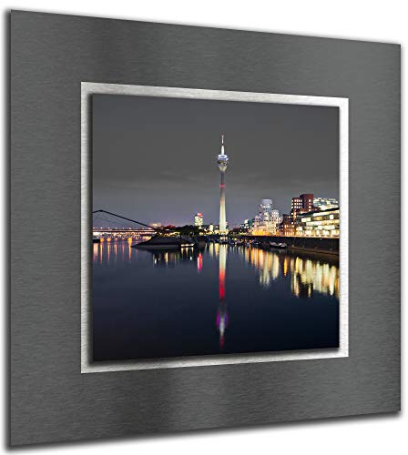 Bilder-Manufaktur 3D Wandbild Wandbilder auf Alu Verbundmaterial Bild Bilder Skyline Düsseldorf Rheinturm 50 cm x 50 cm MF7-BA-bm-7453-3Ba-5050