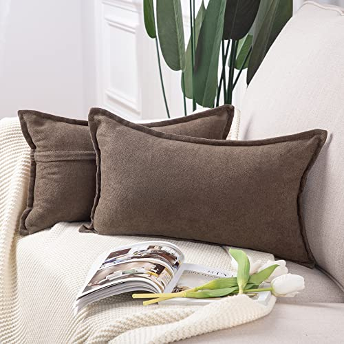 Madizz 2er Set kurzen Chenille Zierkissenbezüge weicher dekorativer Kissenbezug für Sofa, Schlafzimmer Kissenhülle Dunkelbraun 30x50 cm Rechteckig