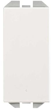 Conmutador pulsante estrecho con diseño minimalista, fácil instalación y uso, ideal para controlar luces y dispositivos eléctricos.