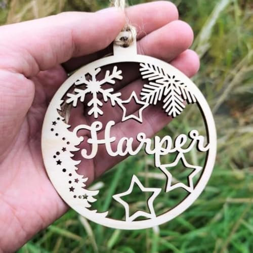 Shangyue Personalisierte Weihnachtskugel aus Holz, personalisierte Weihnachtsschmuck, Weihnachtsbaumschmuck mit Namen, Anhänger (Stil 2)