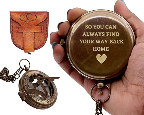 YVCrafts Messing Sonnenuhr-Kompass mit Ledergehäuse und Kette, graviertes Geschenk für ihn, Sonnenuhr, personalisierter Kompass für Freund, Verlobte (Weg zurück zu Hause)