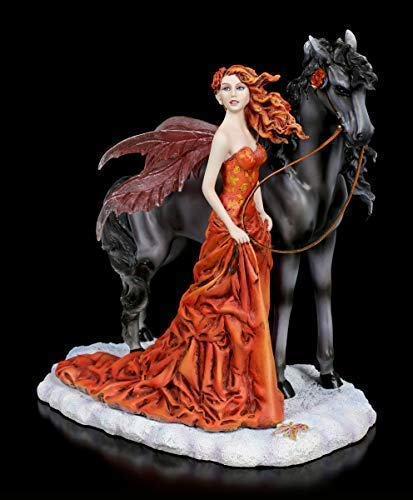 Fantasy Elfen Figur hält schwarzes Pferd am Zügel - Echoes of Autumns | Fairy Statue, Motiv von Nene Thoma
