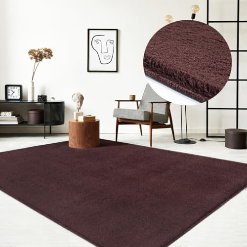 the carpet Relax kuscheliger Kurzflor Teppich, Anti-Rutsch Unterseite, Waschbar bis 30 Grad, Super Soft, Felloptik, Burgundy, Bordeauxrot, Weinrot, 200 x 280 cm
