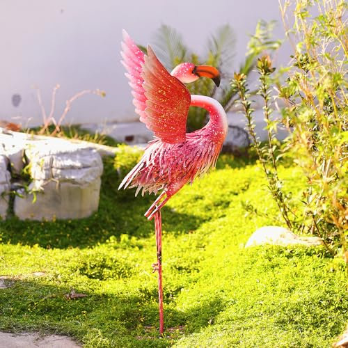 Goodeco Décoration de jardin en forme de flamant rose – Oiseau debout en métal avec ailes volantes, idée cadeau pour la maison, le jardin, la terrasse, le jardin, le porche, la cour, la décoration de