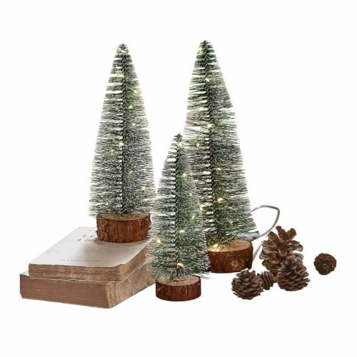 Loberon LED-Baum 3er Set Thalindra, grün/weiß/braun | DREI Größen, Warmweiße LEDs, Leichte Schnee-Beflockung, Weihnachtsdeko, Weihnachten, Tannenholz, Polyethylen, Baumwolle