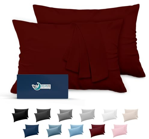 Dreamzie Taie Oreiller 40x60 Lot de 2 en Microfibre Certifiée Oeko-Tex - Taie Oreiller 60x40 Douce Et Brossée, Toucher Peau de Pêche - Bordeaux