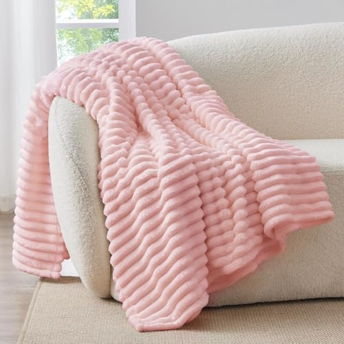 BEDELITE Kuscheldecke Flauschig Deko Decke für Couch, Hellrosa, 150x200