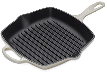 Le Creuset Signature Enamelled Cast Iron Grillit Frying Pan With Helper Handle and Two Pouring Lips, For All Hob Types and Ovens, 26 cm, Meringue, 20183267160422