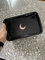 Brando Moon Vassoio a LED con frantoio integrato e luce – Vassoio luminoso con 7 colori – ricaricabile e bordi rotondi lisci (nero)