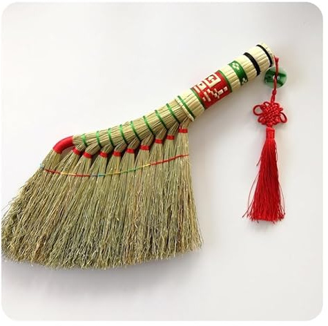 Hrlace Mini escoba de paja de arroz, pequeña escoba natural con hilo de nailon, cepillo de mano tejido, escoba para barrer la suciedad, el polvo, 100% hecho a mano, 1 unidad, sección 6, 42 cm