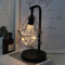 Abat-jour en métal vintage en forme de cage - Lampe de chevet rétro - Lampe de chevet à piles pour chambre à coucher, salon, café, restaurant (noir)