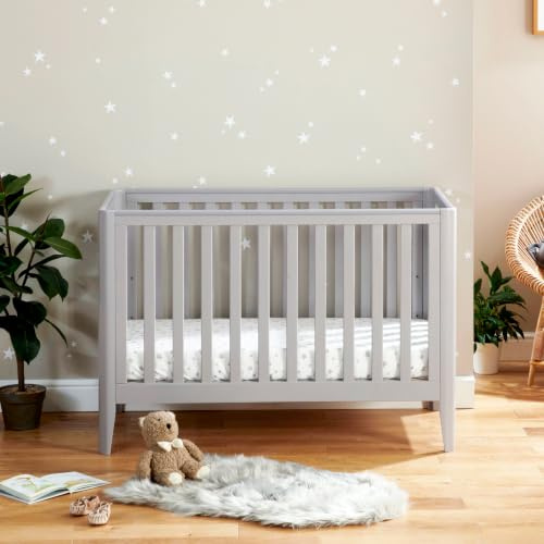 Babymore Iris Baby Cot Bed - Convertible Baby Cot to Toddler Bed | | Nordic Style with 3 Adjustable Base Positions, Solid Pine Frame, Teething Rails, Suitable for Baby 0-4 Years, (Grey)