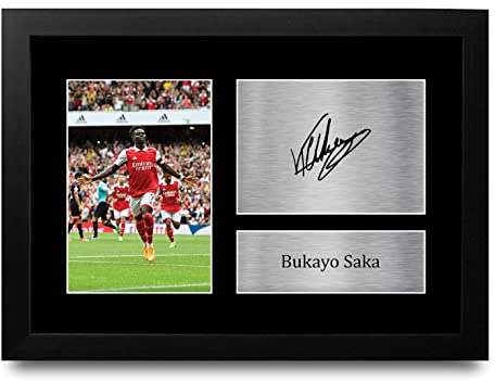 HWC Trading FR A4 Bukayo Saka Gifts Printed Signed Autograph Picture for Football Fans and Supporters - A4 Framed