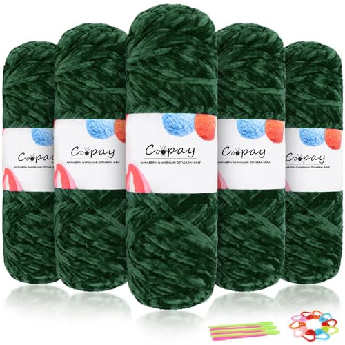 Coopay Samt Chenille Wolle zum Häkeln, 500g (5x100g) Velvet Chenillegarn, Dicke Wolle zum Stricken, Flauschige Weiche Samtig Chenillewolle mit Häkelzubehör für Schals, Decken - Dunkelgrün