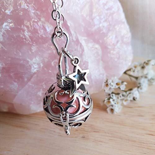 Naïris bijoux Bola de Grossesse en argent avec chaine. Cage arabesques, bille rose pâle, avec etoile grise et etoile argentée évidée. Modèle Budiman