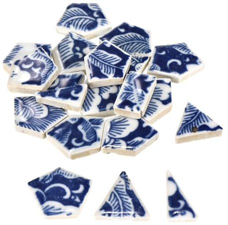 QUARKZMAN 100g de Carreaux de Mosaïque en Céramique Pour L'Artisanat en Vrac, Carreaux de Céramique Bleus et Blancs en Forme de Polygone Pour Kits de Mosaïque, Pas de Jardin, Tapis Tasse
