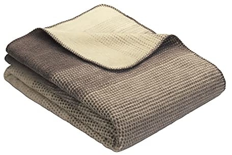Ibena Egersund Bettüberwurf 220x260 cm - Tagesdecke Struktur beige braun, Kuscheldecke XXL angenehm wärmend und kuschelig weich zur Haut, Pflegeleichte Baumwollmischung
