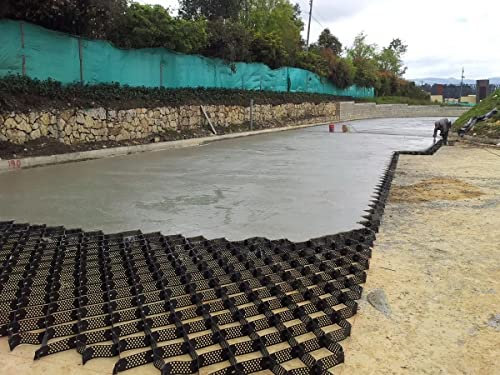 Hochleistungs-Pflastersystem für Gehwege – Hof-/Hinterhof-/Wohngebietseinfahrten. Wabenförmige, durchlässige Gitter, Füllung aus Kies/Kieselsteinen/Sand. Flexibilität. Faltbare Geo-Gitter au