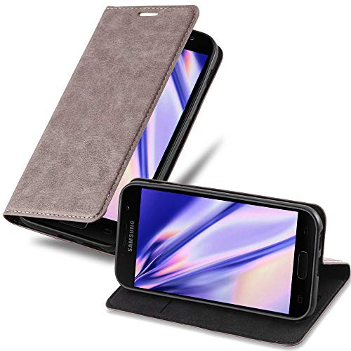 Cadorabo Hülle kompatibel mit Samsung Galaxy A7 2017 aus Premium Kunst Leder Flip Klappbare Stoßfeste Magnetische [Standfunktion] [Kartenfächern] Cover Hülle für Galaxy A7 2017 Tasche in Braun