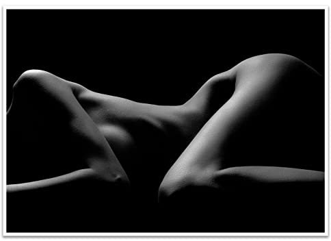 wandmotiv24 Poster als Wanddeko, Größe Din A4, sinnliches Foto, liegende Frau, Sexy, erotisch, Model, Moderne Wanddeko, Wandbilder, Deko, Bild M0069
