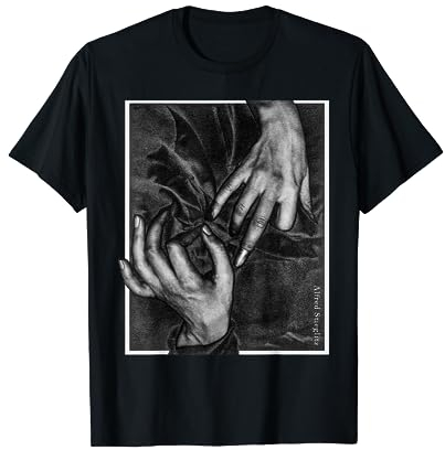 Georgia O'Keeffe Hände und Fingerhut T-Shirt