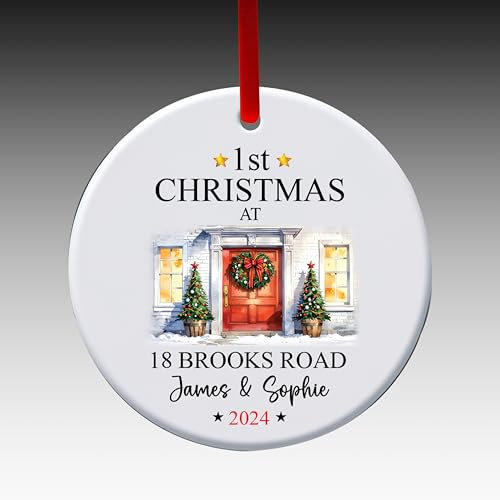 Personalised First Christmas Bauble in New Home Xmas Tree Decorations Custom Name Ceramic Christmas Baubles Keepsake Xmas Present (1st Xmas Home)