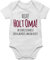 Baby Body Junge Mädchen - Sprüche - Hilfe holt Oma Ihr Verrückten wisst doch gar nicht was ihr da tut I Geschenk Geburt Omi - 12/18 Monate - Weiß - babykleidung mit sprüchen babymode witzig