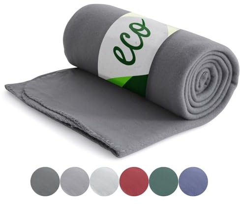 wometo Coperta in pile ecologico in materiale riciclato al 100%, certificata Öko-Tex, certificata GRS, 130 x 160 cm, ca. 400 g, colore grigio pesante, con bordo anti-pelucchi e bordo