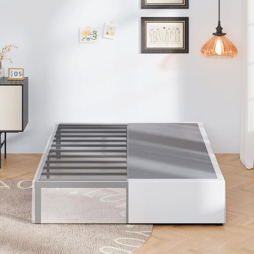 Upcanso 40,6 cm Queensize-Bettgestell mit weißem Rockbezug, Metallbettrahmen, Queen-Size-Größe mit Stauraum, kein Boxspringbett erforderlich, strapazierfähig, einfache Montage, geräuschfrei,
