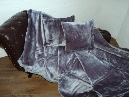 Natur-Fell-Shop 3tlg. Set Kuscheldecke Tagesdecke Uni grau 160x200cm + 2 Kissen 40x40cm
