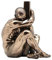13,3 cm Figur Sitzender Stecker Nude Arme um Post Display Decor