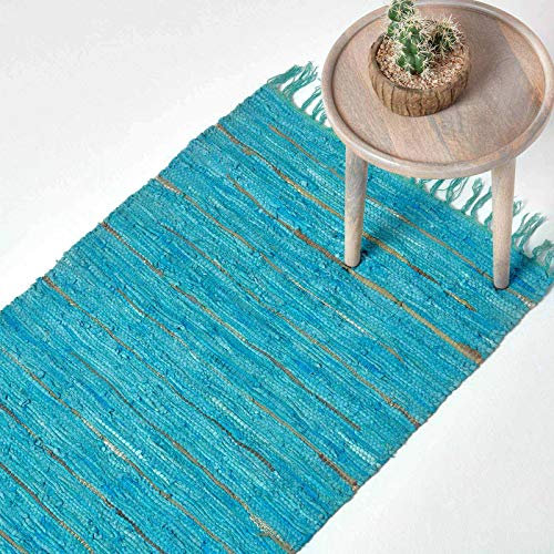 Homescapes Leder-Teppichläufer türkis-Gold 66x200 cm – handgewebter Teppich aus Recycling-Leder mit goldenen Glitzerstreifen, flach gewebt im Streifen-Design